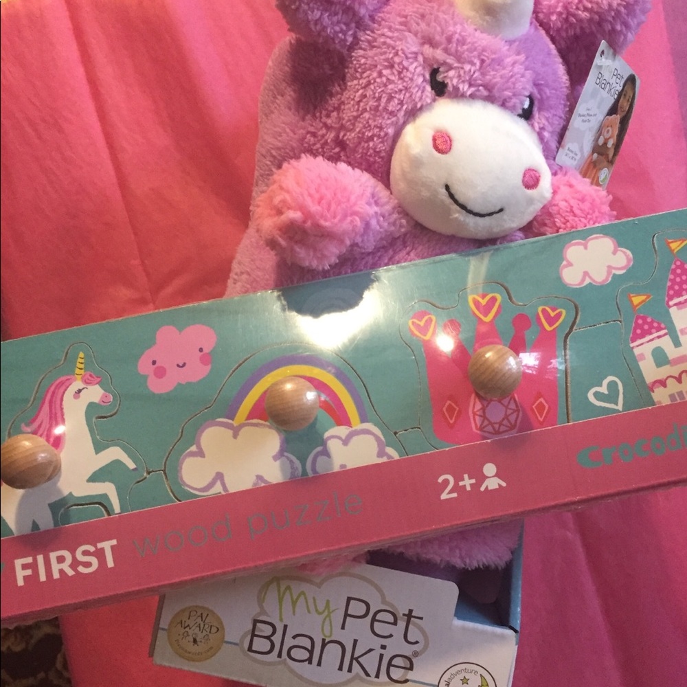 Unicorn Blanket and Puzzle Bundle - Picture 2 of 15
